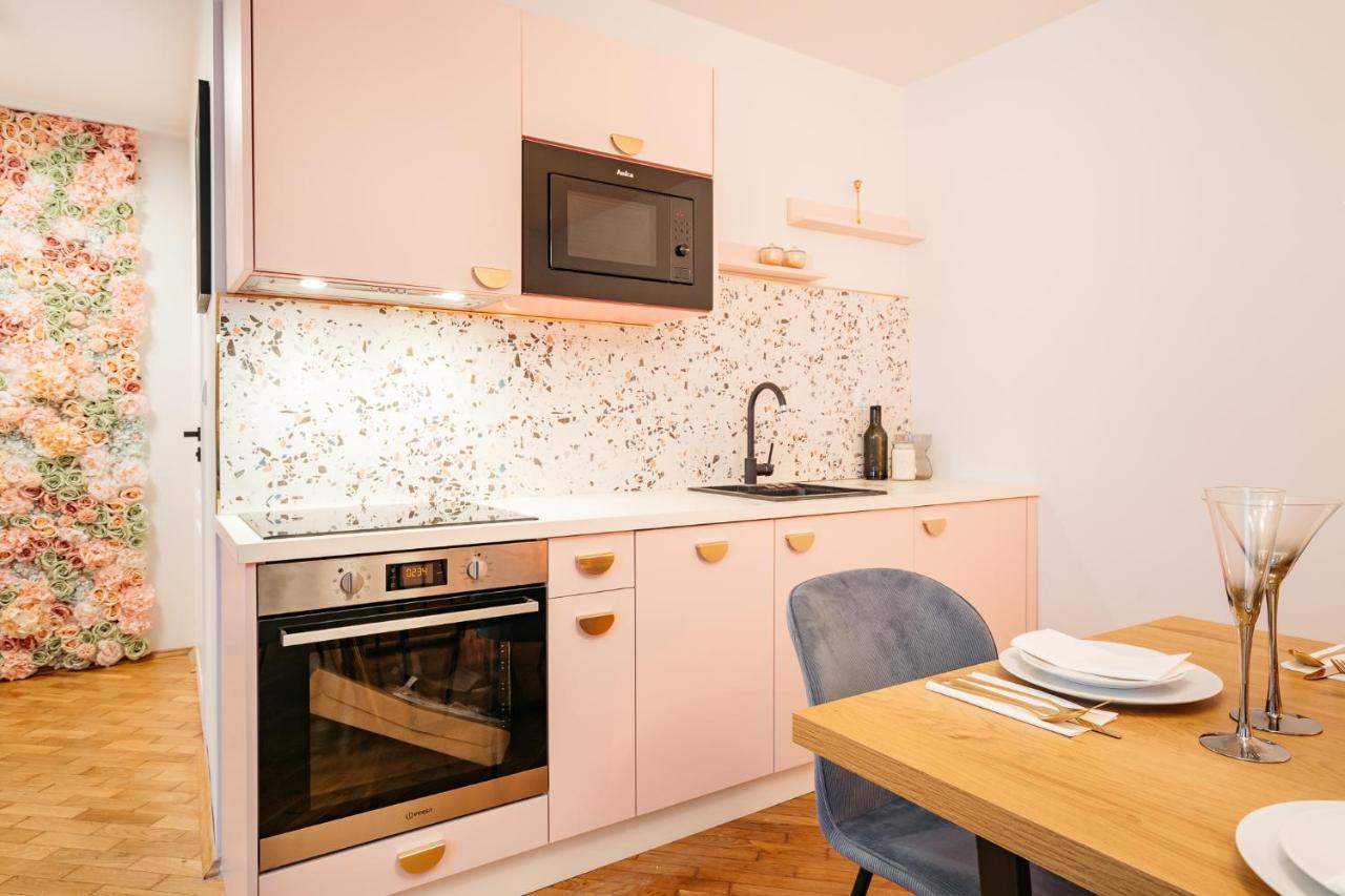 Crystal House II - Loftaffair Collection Apartment Красков Екстериор снимка